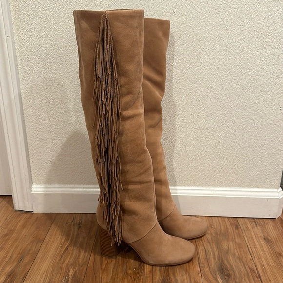 NWOT Beautiful suede fringe Sam Edelman boots! ✨ - Picture 2 of 6